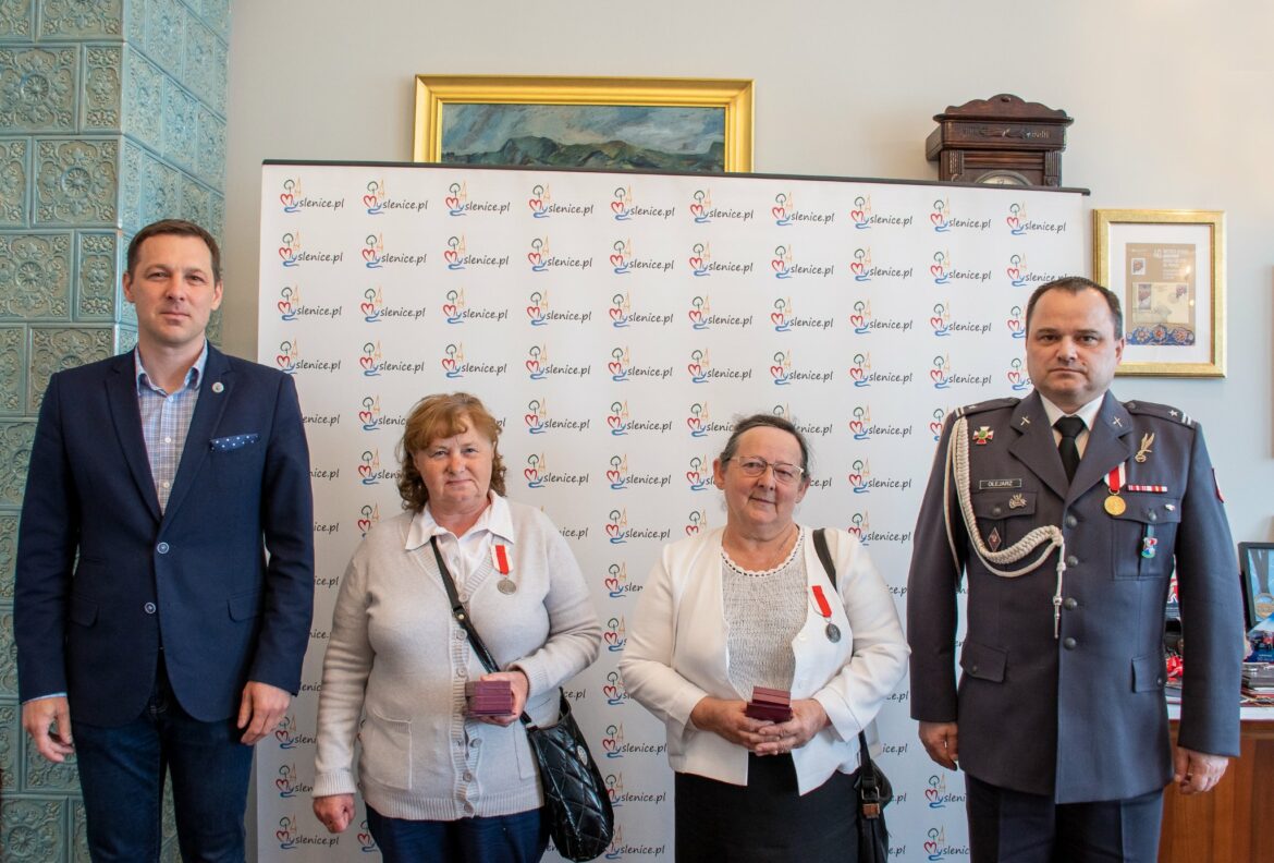 279643605_371188478378382_2420956385816470192_n