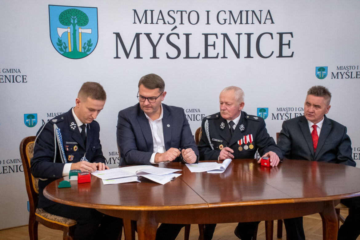 OSP Trzemeśnia podpisanie umowy -pompa 04.12.24 (5)-1